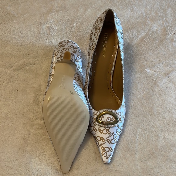 BCBG pumps - Picture 2 of 3